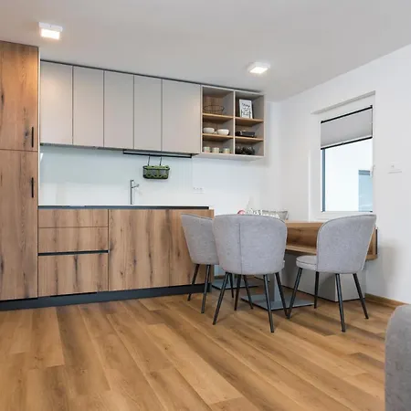 Hisa Rodica * Bohinji-tó