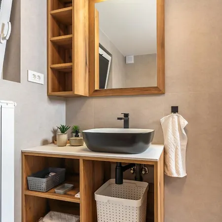 Hisa Rodica * Bohinji-tó