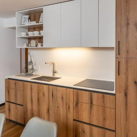 Apartman Hisa Rodica *