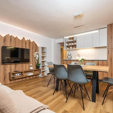 Hisa Rodica Bohinji-tó