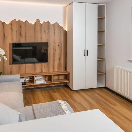 Hisa Rodica Bohinji-tó