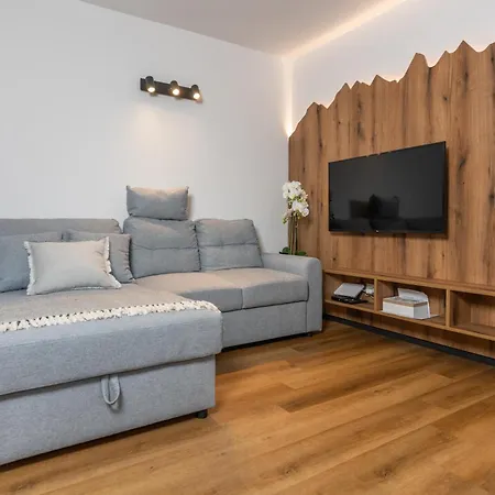 Hisa Rodica Apartman *